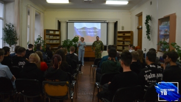 Студенты и преподаватели НГАСУ (Сибстрин) встретились с участником СВО