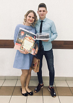 Взявшись за руки
