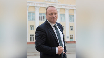 Уважаемые строители, социальные партнеры, работодатели, выпускники, преподаватели и студенты! Дорогие коллеги, друзья!