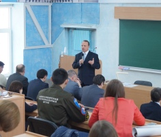 Состоялась очередная встреча ректора со студентами университета