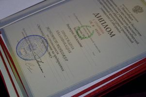 В добрый путь, выпускники!