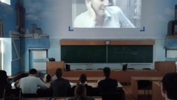 Студенты посмотрели и обсудили документальный фильм о вреде алкоголя