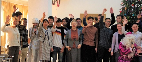 В НГАСУ (Сибстрин) прошел традиционный межвузовский новогодний праздник «Давайте познакомимся!» для иностранных студентов